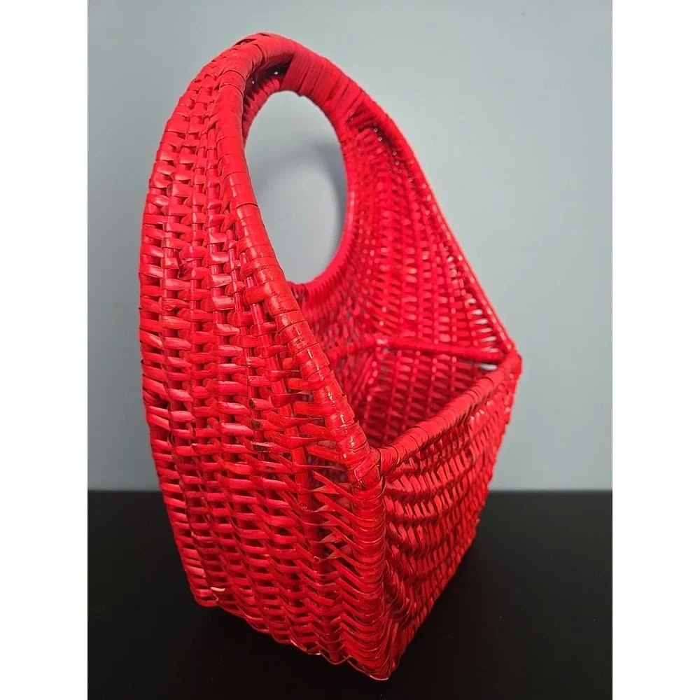 VINTAGE Red Wicker Farmhouse Mail‎ Flower Basket